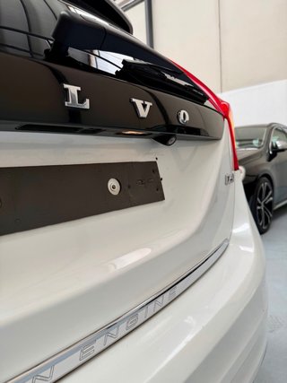 Volvo V60 D6 2016 AWD 285CV Diesel+Electro GARANT