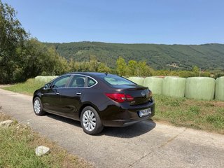 Opel Astra 2013