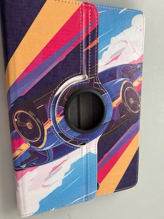 Custodia per tablet con design di auto sportiva