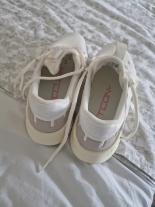 Zapatillas Beige/rosa nuevas