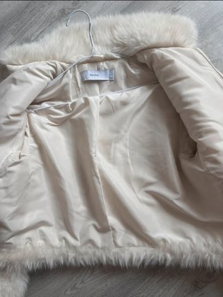 Abrigo pelo Bershka beige Talla M