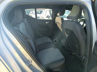 Volvo XC40 B3 Gasolina Mild hybrid Plus Dark Auto 120 kW (163 CV)