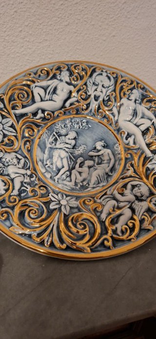 Plato porcelana italiana Capodimonte