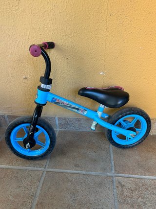 Bicicleta de equilibrio azul para niñ@
