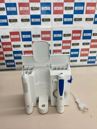 Braun Oral-B Pro 1 con irrigador OxyJet blanco y azul