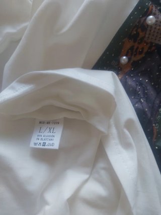 Camiseta blanca estampada talla única