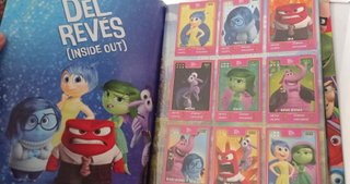 Album DISNEY PIXAR de hipercor COMPLETO y BUEN EST
