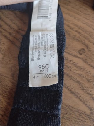 Sujetador negro de encaje con relleno | Talla 95C