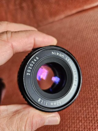 Cámara Reflex Analógica Nikon EM Negra