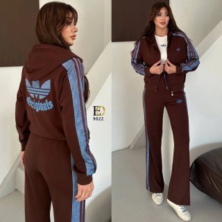 Chándal Adidas 3 piezas marrón