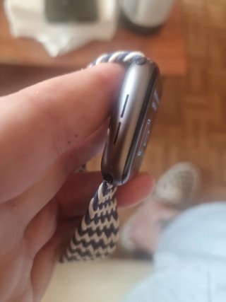 Apple Watch Series 4 Space Gray con cargador