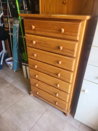 Cajonera de madera maciza