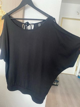 Blusa SHEIN negra talla M