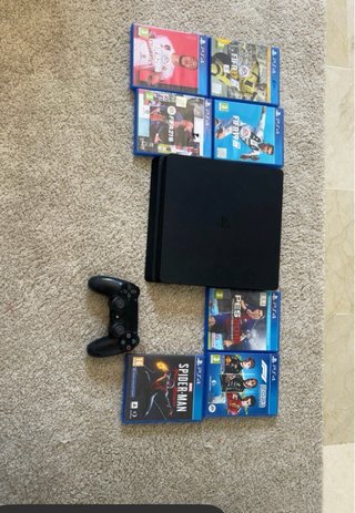 PS4 Slim Negra + Mando y Juegos