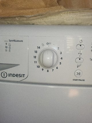 Secadora Indesit IDCL 75 B H