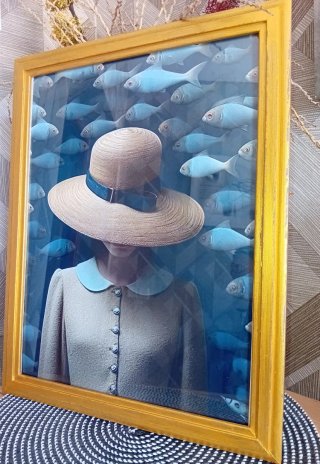 Cuadros dorados mujeres con peces