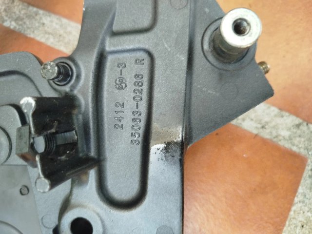 Soporte derecho Kawasaki ER6N