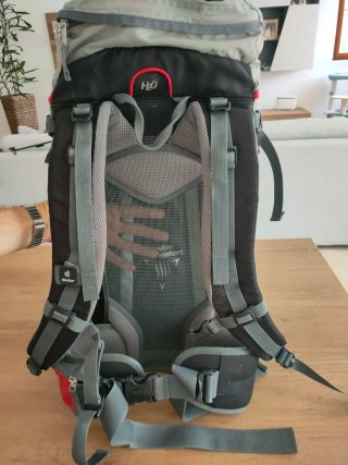 Zaino Deuter Futura 32L Rosso/Grigio