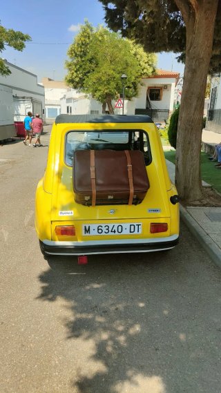 Se alquila coche clasico descapotable