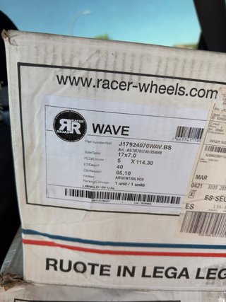 Pack 4 llantas Racer wave 17