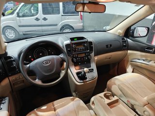 KIA Carnival 2010