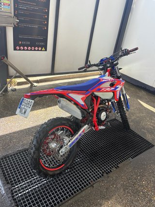 Beta RR 125 R 4T Enduro Moto