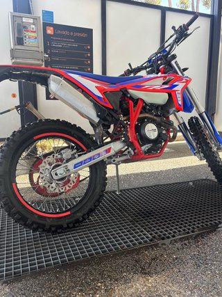 Beta RR 125 R 4T Enduro Moto