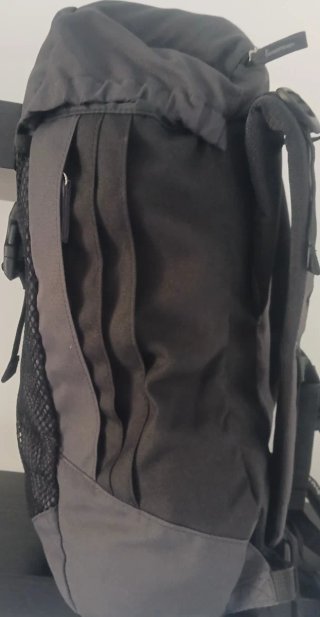 Mochila Quechua Arpenaz 20L Gris/Negra