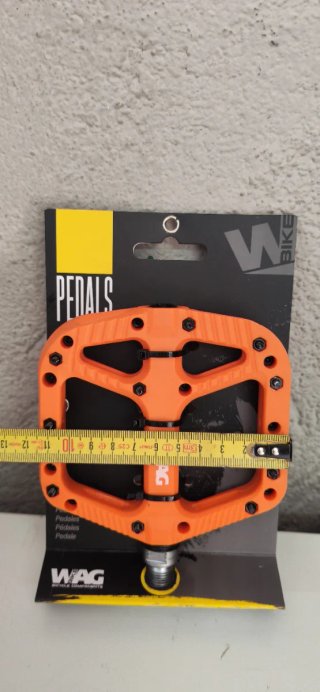Pedales Resina Plataforma WAG Bike Naranja