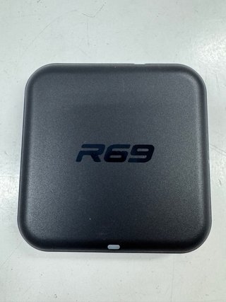 R69 Smart TV Box Android 14 4K
