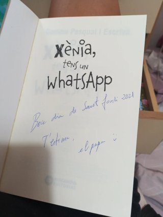Xènia, tens un WhatsApp