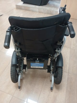 Silla de ruedas eléctrica plegable