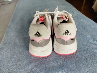 Deportivas Adidas Nuevas Talla 41.5