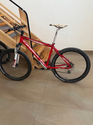 Bicicleta de Montaña Orbea Roja
