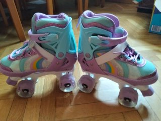 Patines 4 ruedas niña con luz talla 35-38