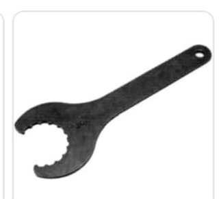 Llave cazoleta 32