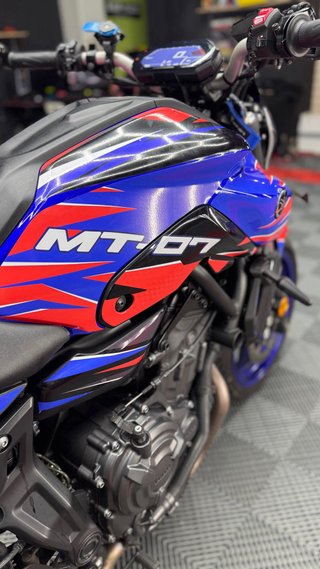 YAMAHA MT-07
