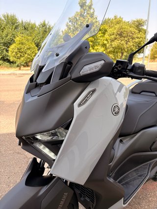 Yamaha X-max 125cc Maxi Scooter