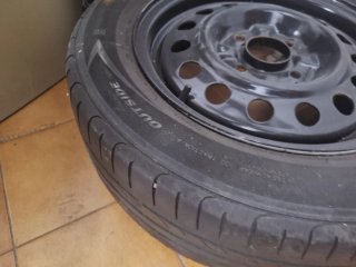 Neumático Seminuevo 205/60R15