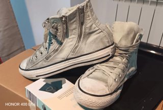 Zapatillas converse chuck Taylor.