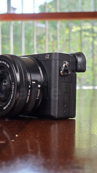 Cámara Sony A6400 + Obj 16-50mm COMO NUEVA