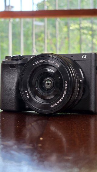 Cámara Sony A6400 + Obj 16-50mm COMO NUEVA