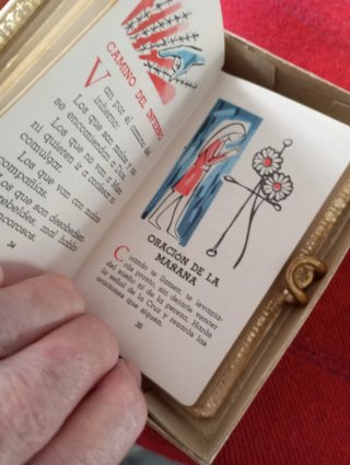 Libro de mi primera comunión  del año 1993-95