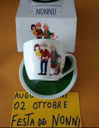 Tazza e piattino Auguri nonni