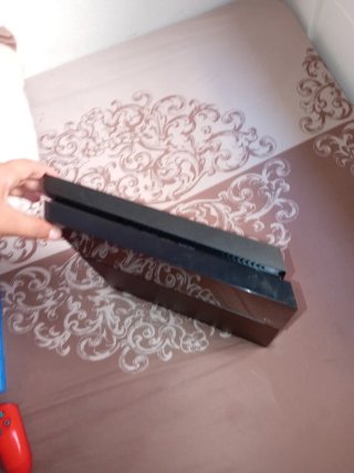 PS4 Fat 1TB + Mando Rojo + Giochi
