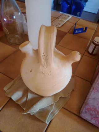 Botijo de barro pequeño