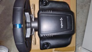 Volante Logitech G29 con pedales y Shifter