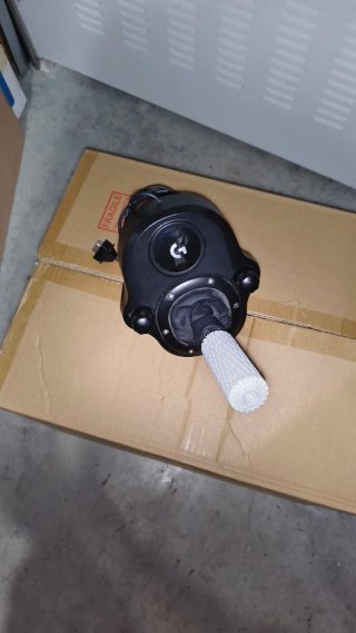 Volante Logitech G29 con pedales y Shifter