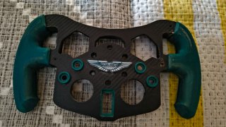 Volante Logitech G29 con pedales y Shifter