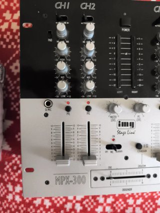 Mesa de Mezcla Stage Line MPX-300